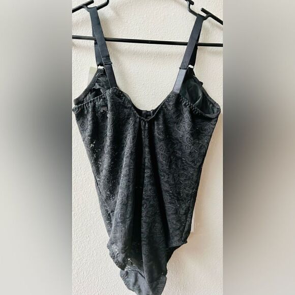 Hanes Lace 'N Smooth® firm control body shaper Size 38B - Picture 5 of 7